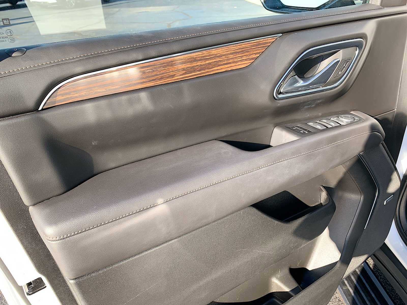 Certified 2023 Chevrolet Suburban High Country image 23