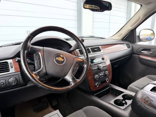 Used 2007 Chevrolet Avalanche LT AWD/4WD image 11