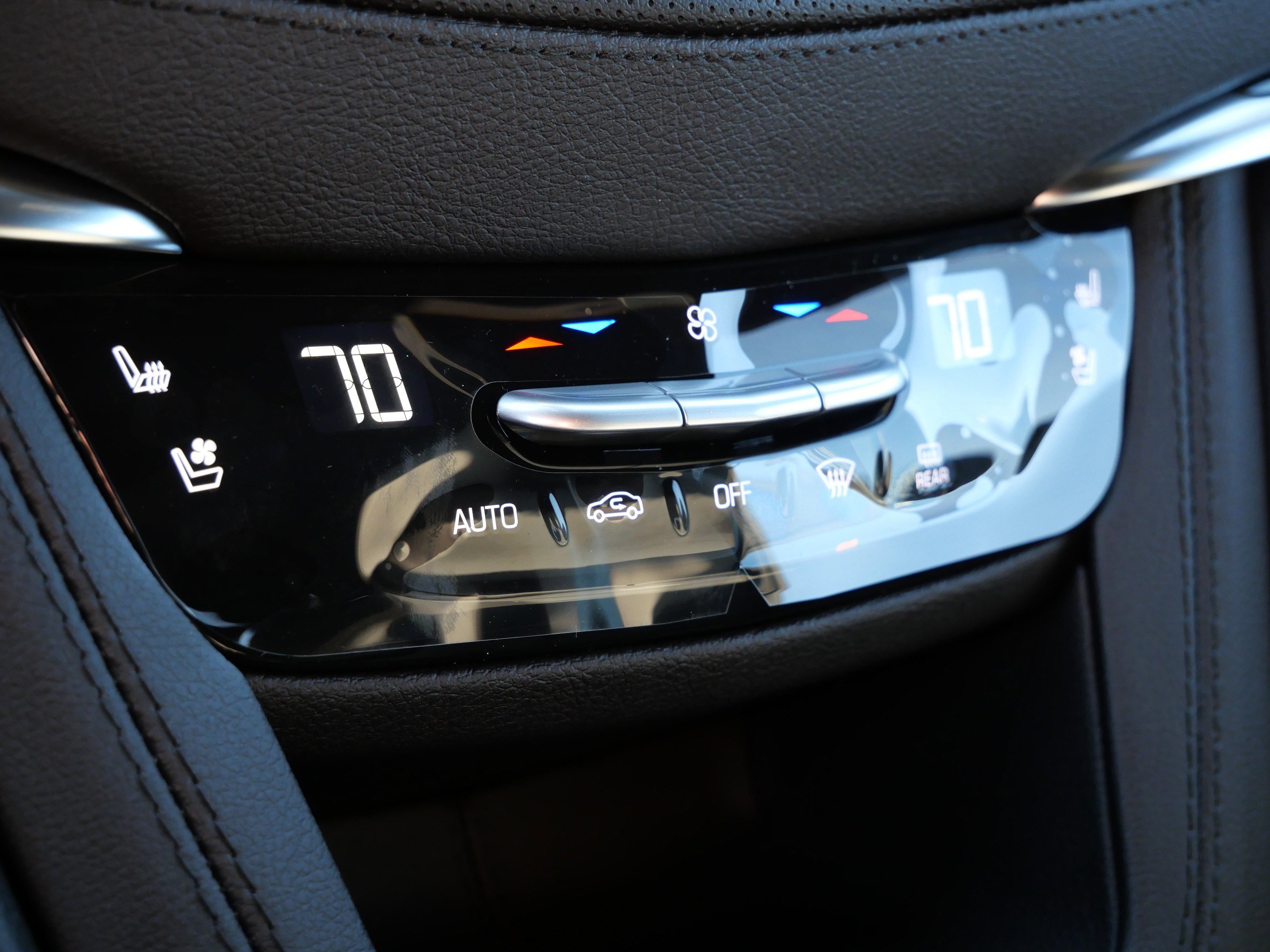 Used 2025 Cadillac XT5 Premium Luxury w/ LPO, Floor Liner Package image 21