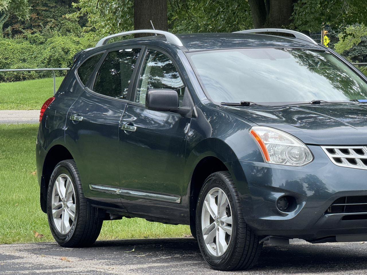 Used 2015 Nissan Rogue S w/ Convenience Package FWD image 16