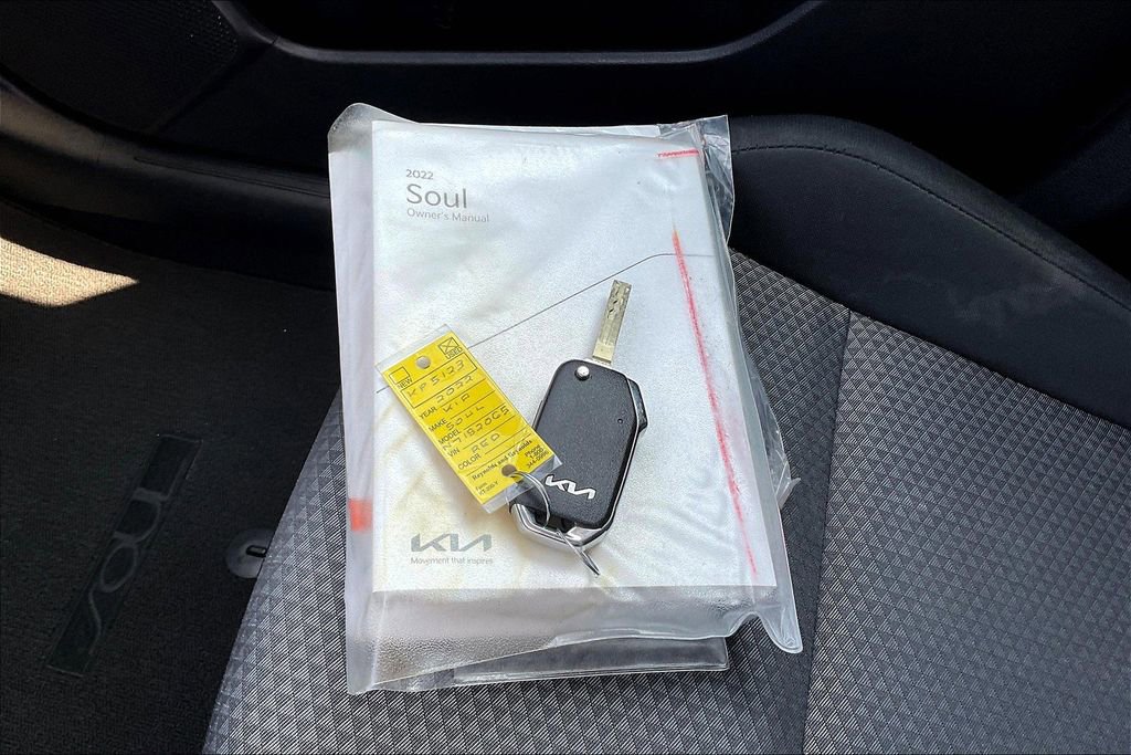 Used 2022 Kia Soul LX w/ Technology Package image 9
