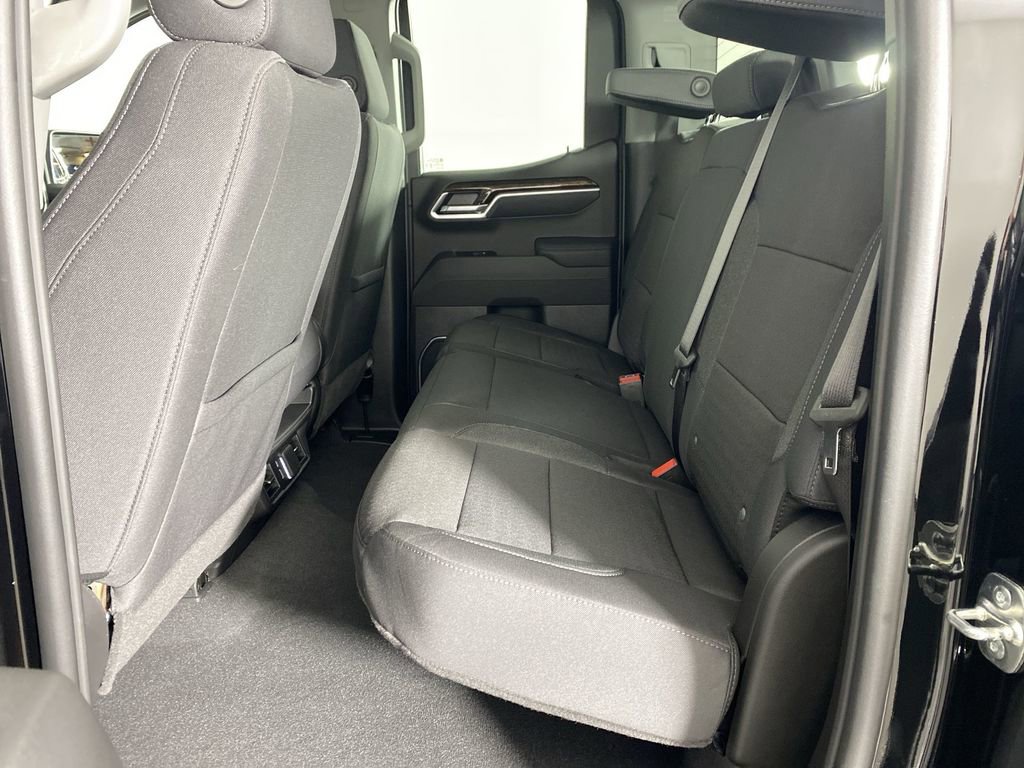New 2026 GMC Sierra 1500 SLE image 24