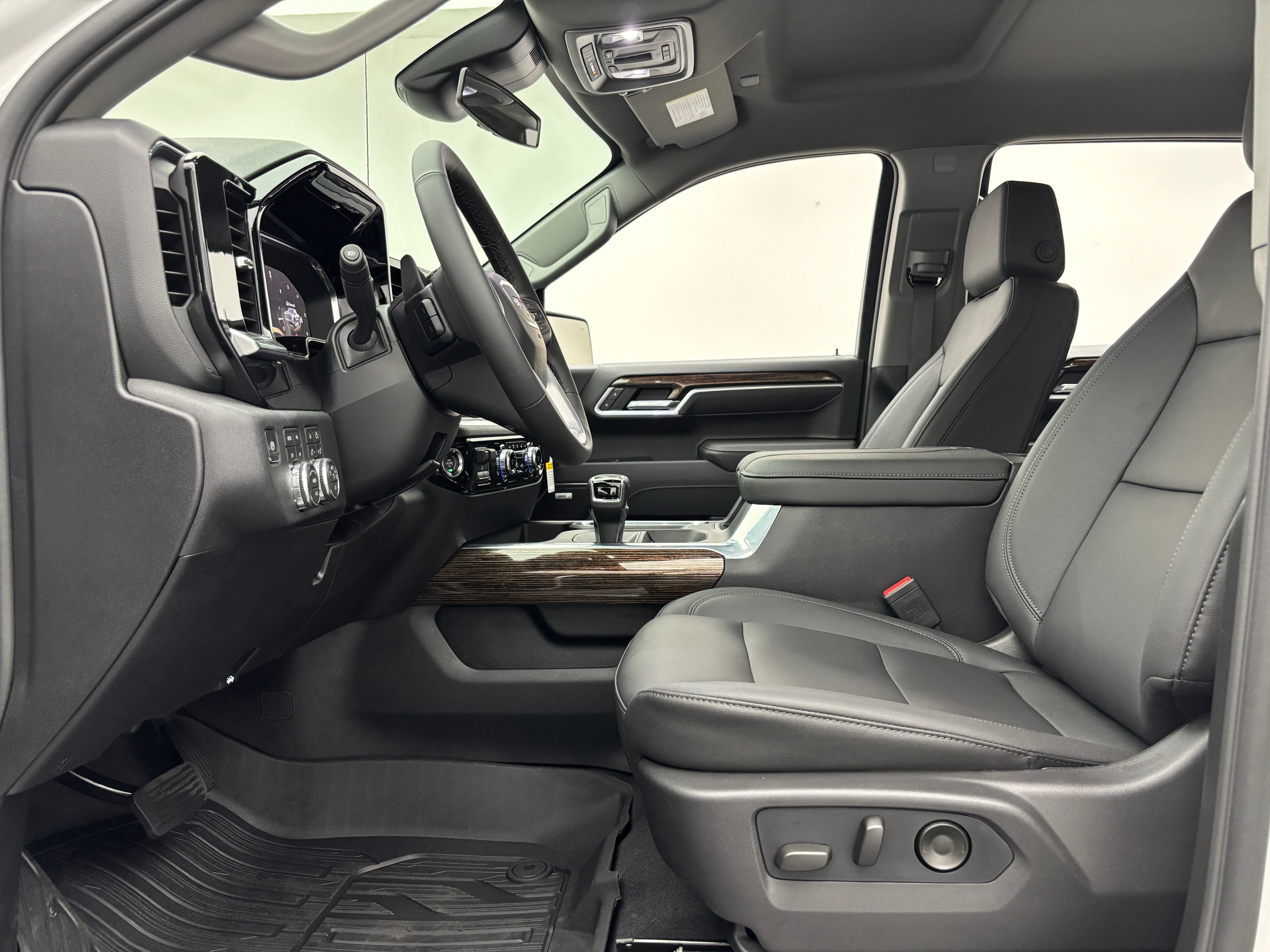 New 2026 GMC Sierra 1500 Elevation w/ Elevation Premium Package AWD/4WD image 15