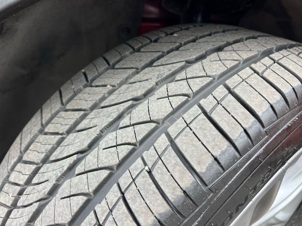 Used 2015 Lincoln MKC AWD w/ Equipment Group 102A Reserve image 8