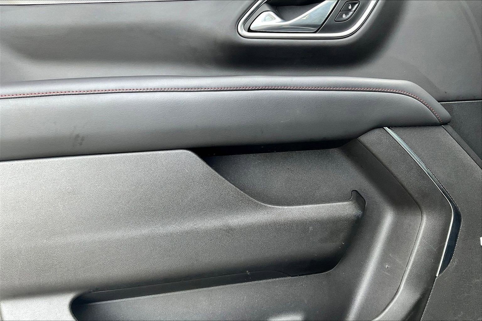 Used 2021 Chevrolet Suburban RST image 14