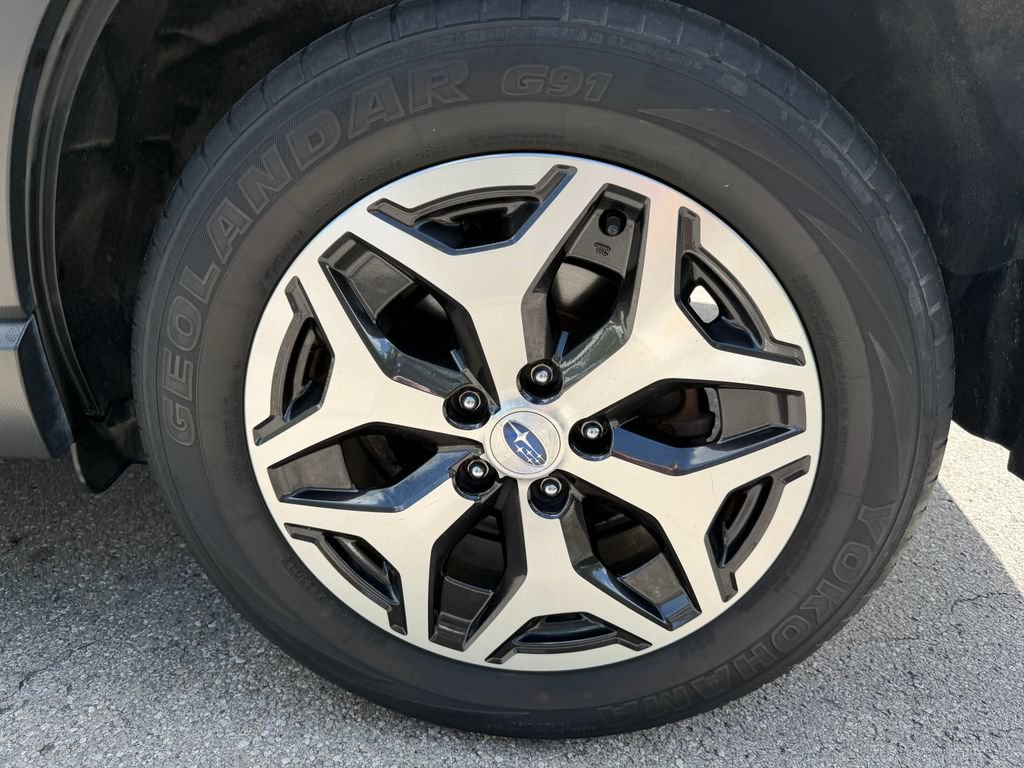 Used 2019 Subaru Forester Premium AWD/4WD image 28