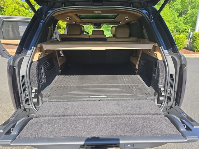 New 2026 Land Rover Range Rover Long Wheelbase SE AWD/4WD image 12