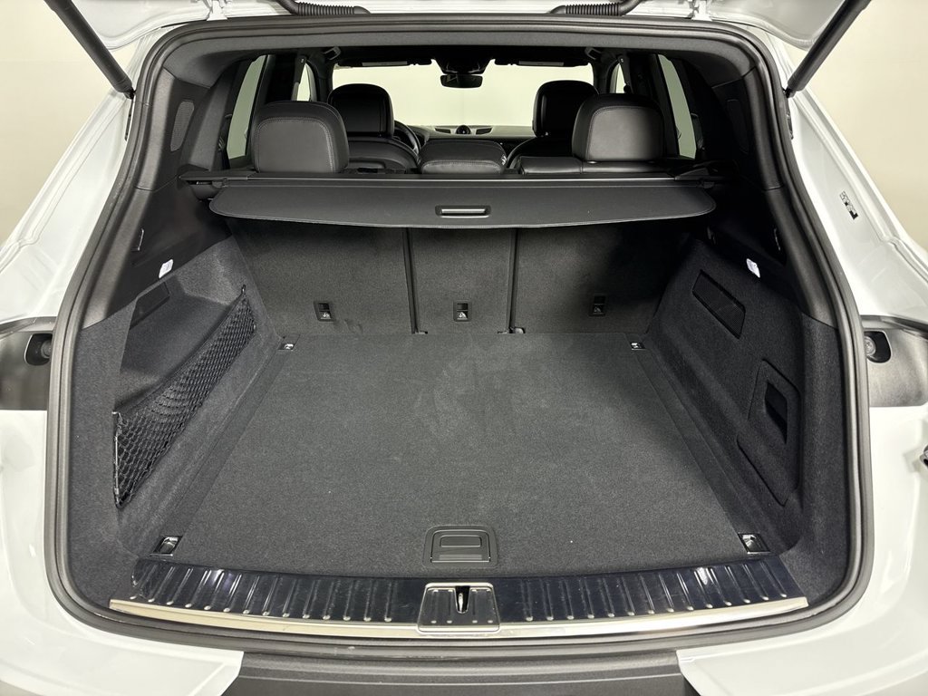 Certified 2026 Porsche Cayenne AWD/4WD image 21