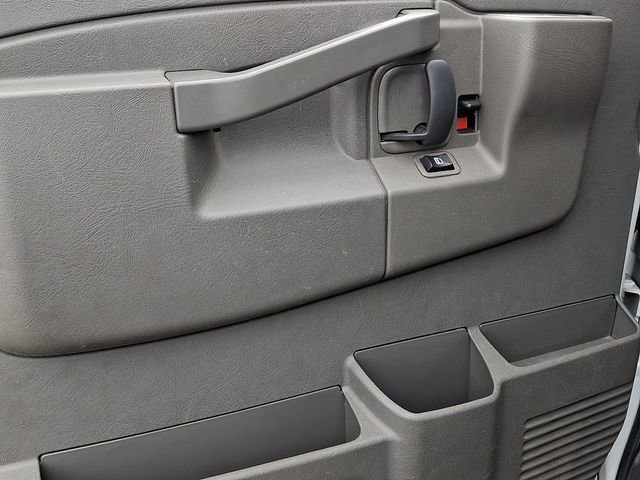Used 2020 Chevrolet Express 2500 w/ Driver Convenience Package image 15