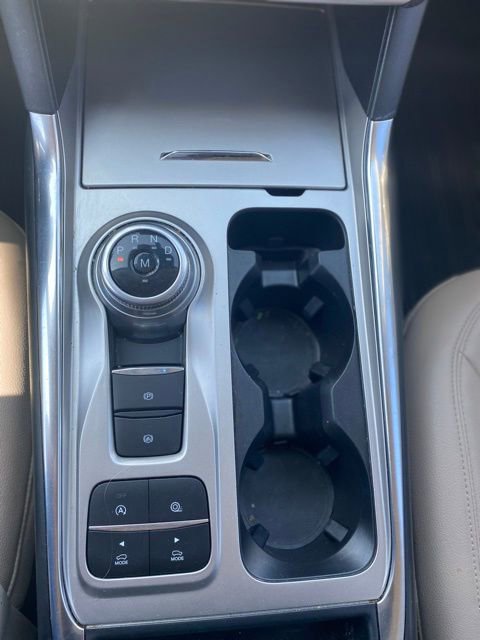 Used 2020 Ford Explorer XLT w/ Equipment Group 202A image 22