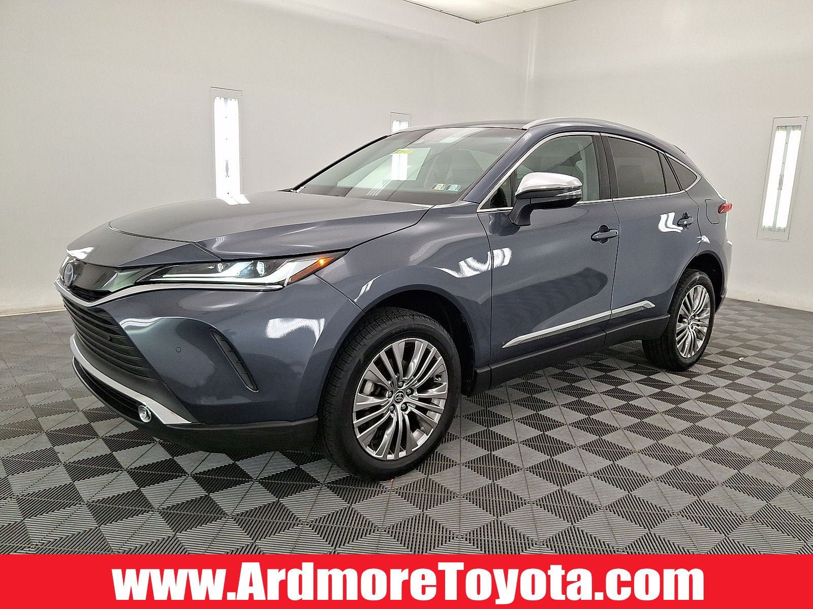 Certified 2023 Toyota Venza XLE AWD/4WD video 1