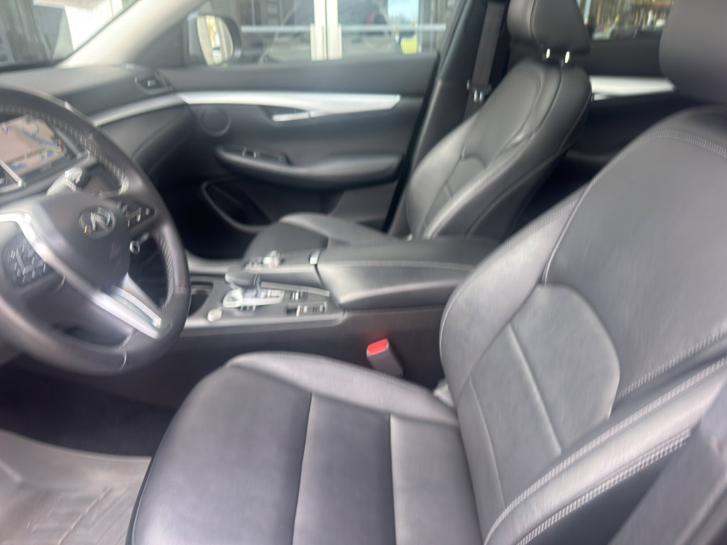 Used 2020 INFINITI QX50 Luxe w/ Navigation Package image 4