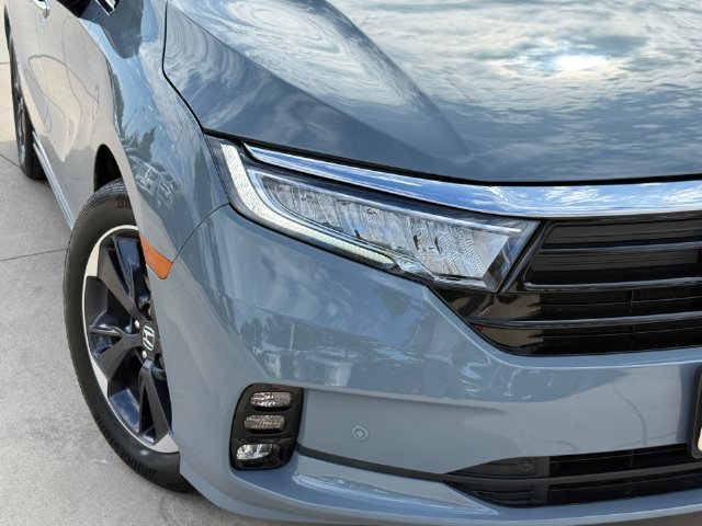 Used 2023 Honda Odyssey Elite image 6