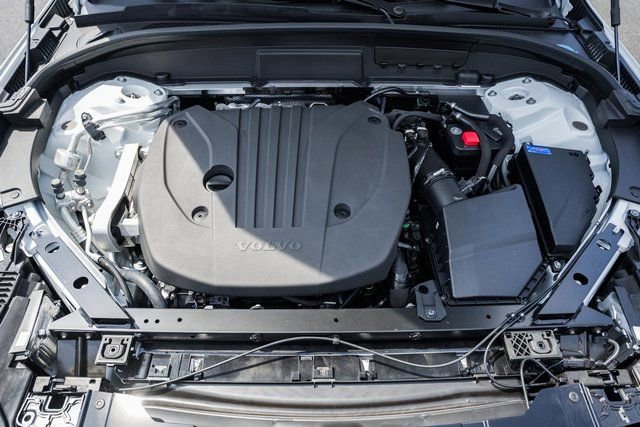 Used 2026 Volvo XC60 B5 Ultra w/ Protection Package Premier image 17