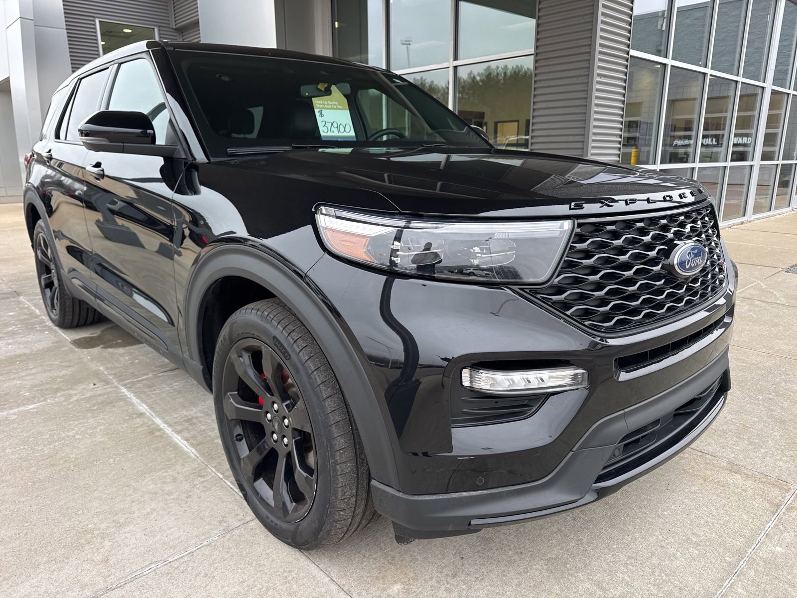 Certified 2022 Ford Explorer ST w/ Equipment Group 401A image 10