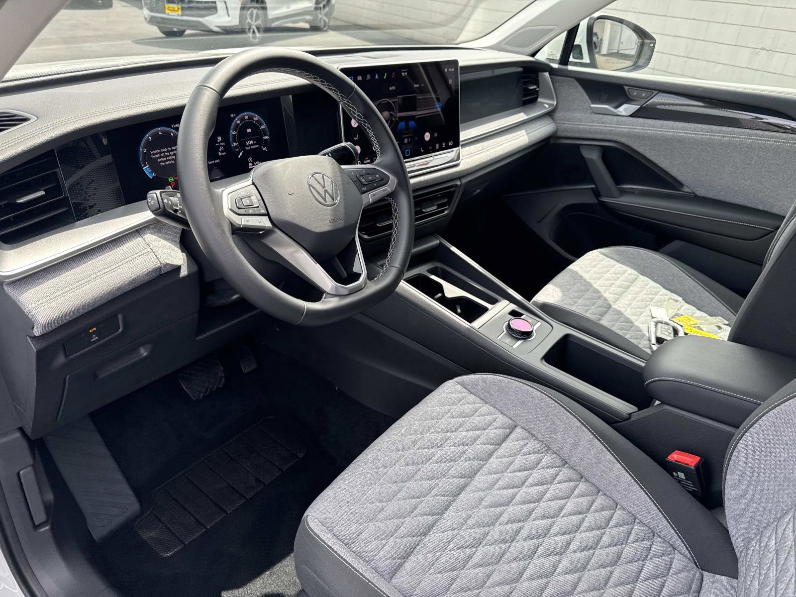 Certified 2025 Volkswagen Tiguan S image 12