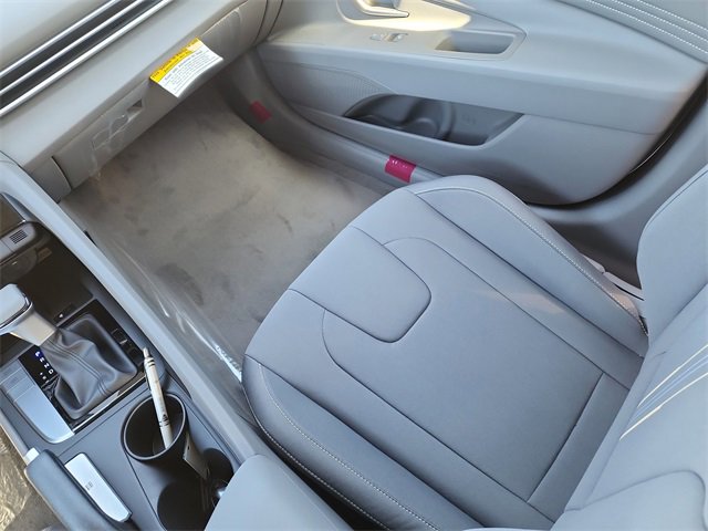 New 2025 Hyundai Elantra Sport image 13