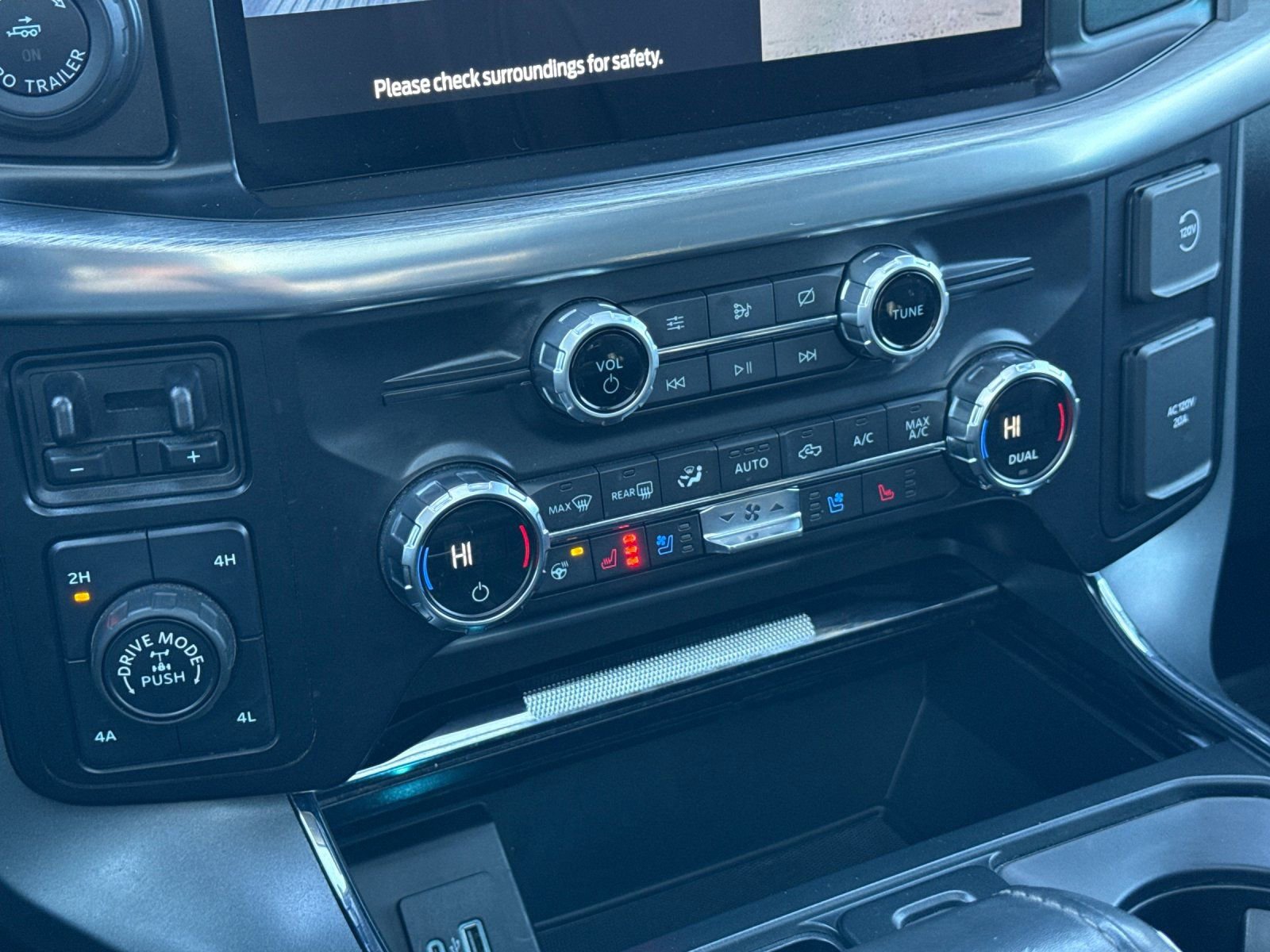 Used 2021 Ford F150 Lariat w/ Equipment Group 502A High image 23