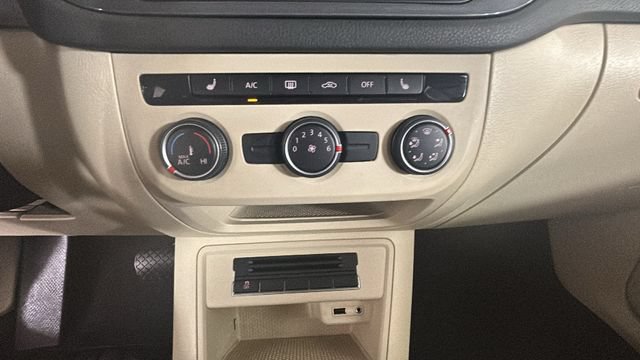 Used 2017 Volkswagen Tiguan S AWD/4WD image 21