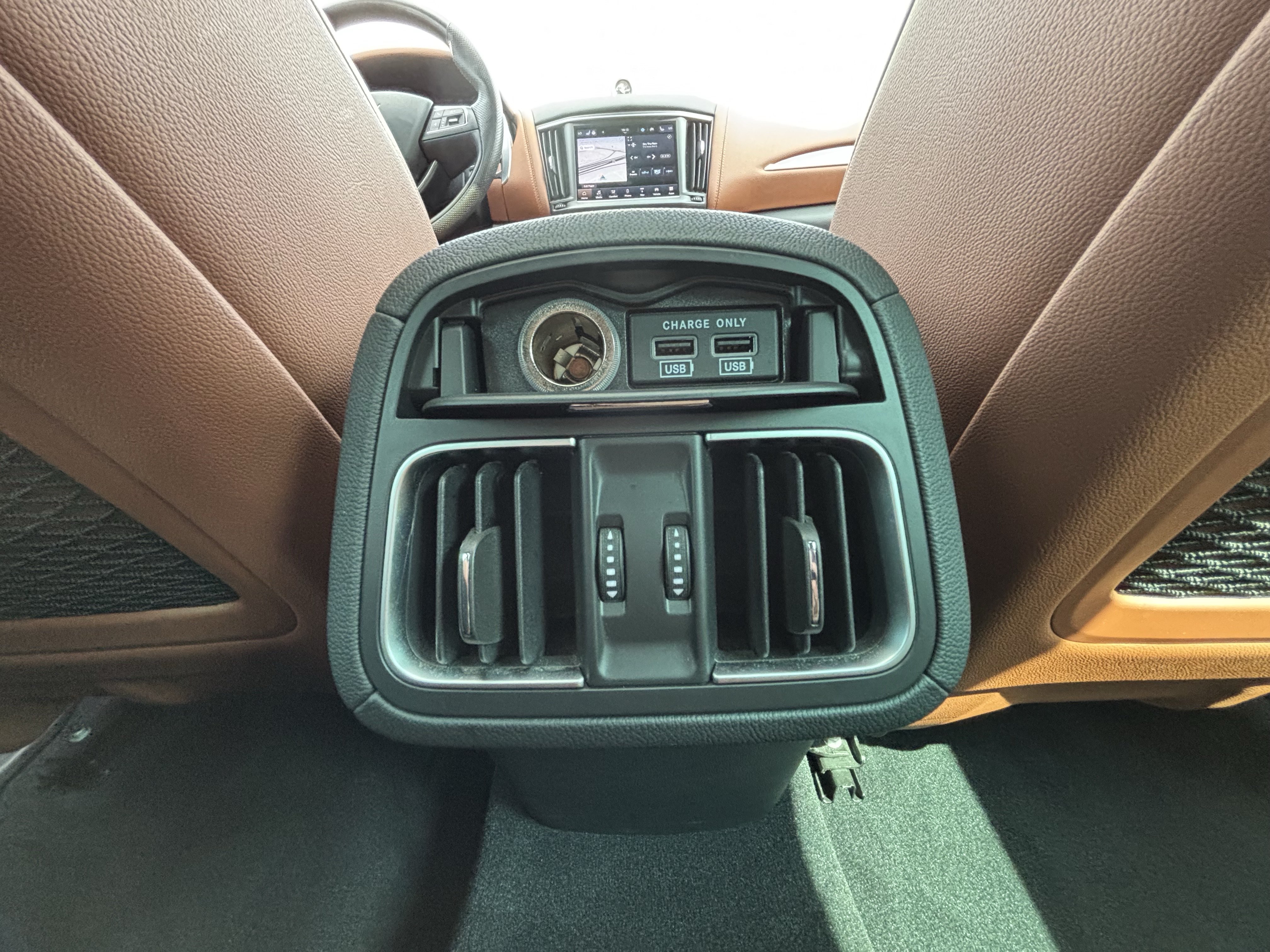 Used 2021 Maserati Levante S AWD/4WD image 34