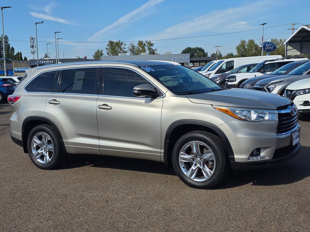 Used 2014 Toyota Highlander Limited AWD/4WD image 2