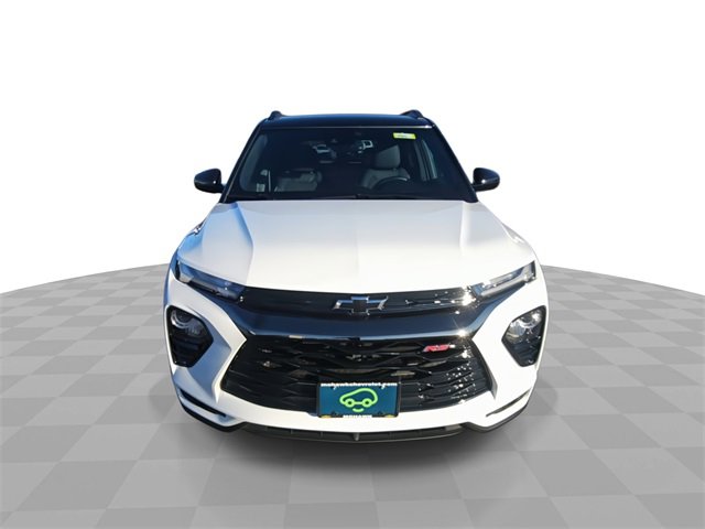 Used 2023 Chevrolet TrailBlazer RS w/ Sun and Liftgate Package image 3