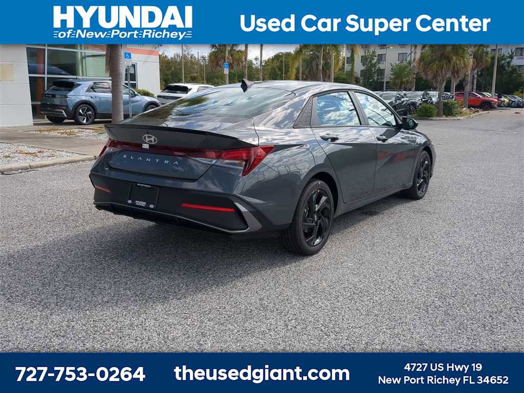 New 2026 Hyundai Elantra SEL Sport Premium image 7