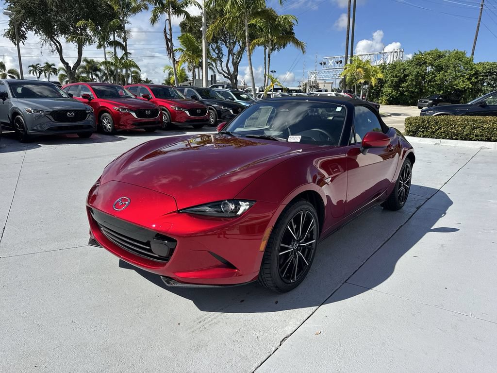 New 2026 MAZDA MX-5 Miata Grand Touring RWD image 9