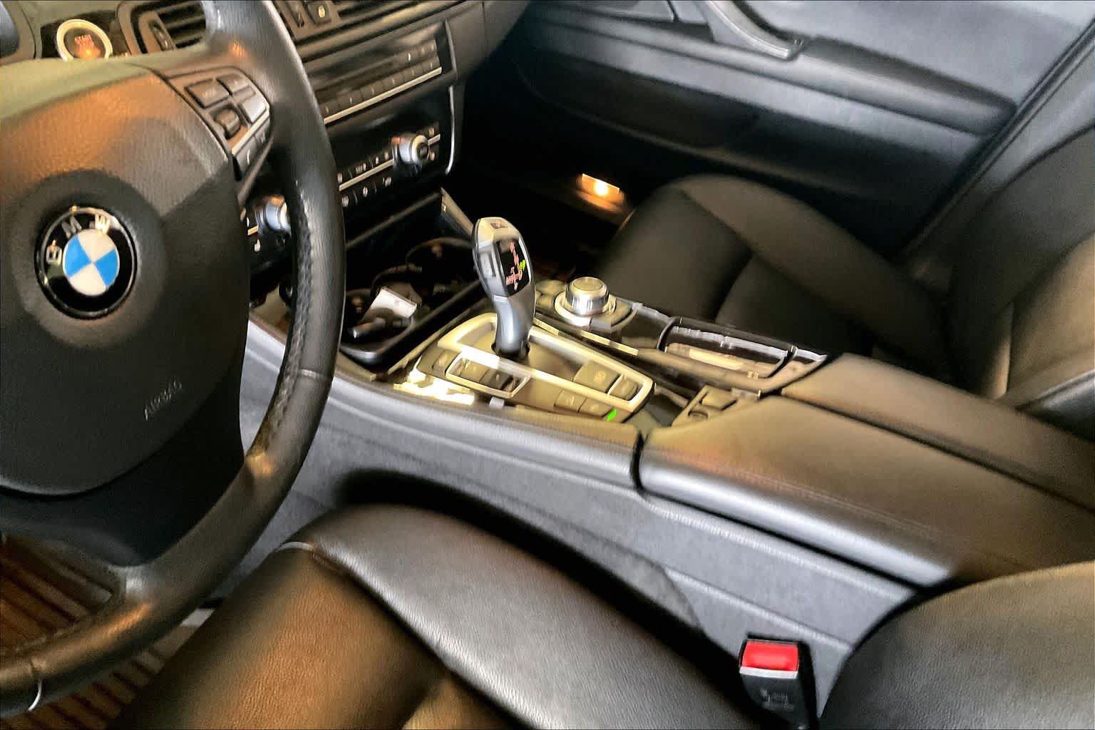 Used 2012 BMW 535i xDrive Sedan AWD/4WD image 14