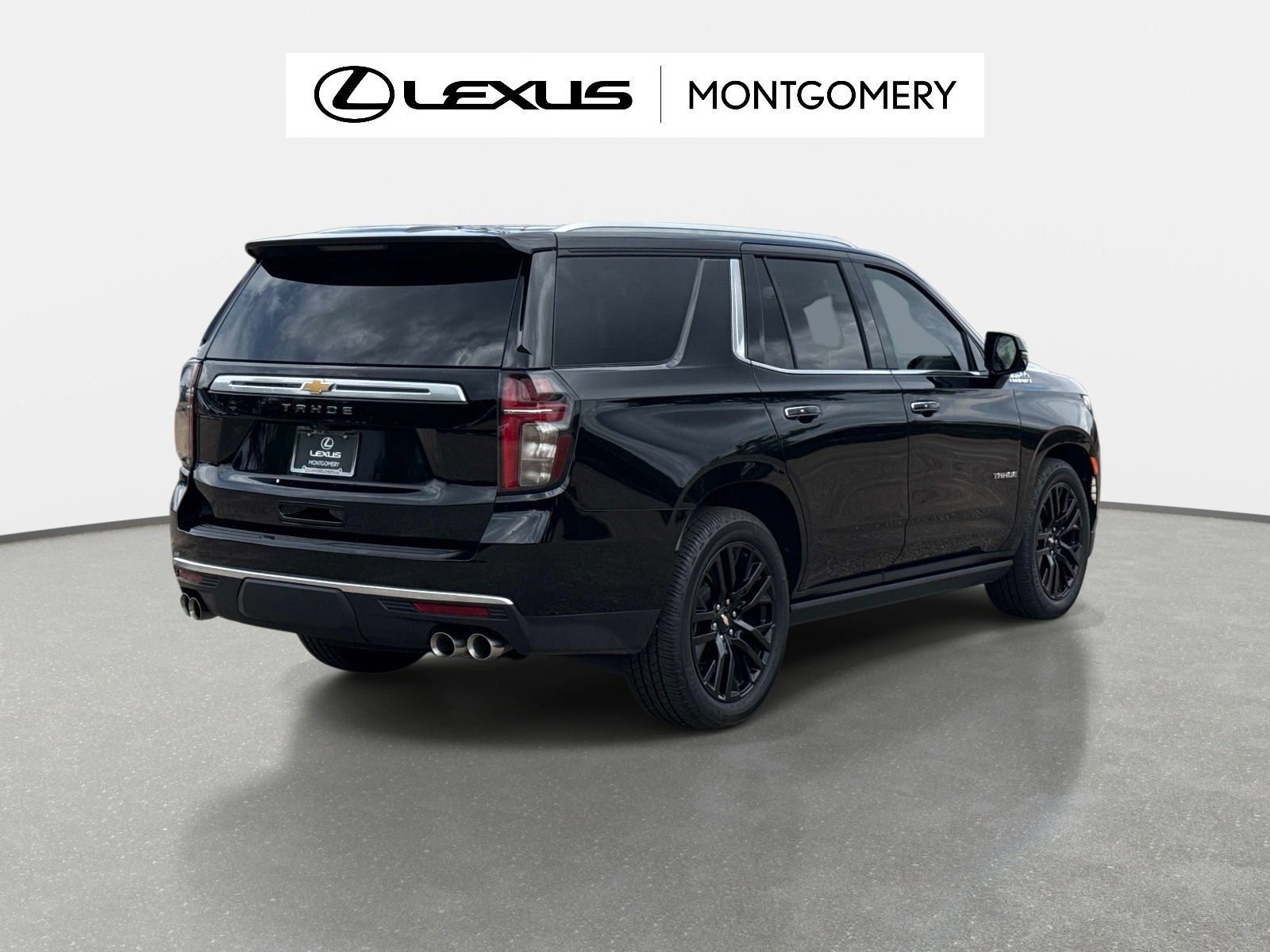 Used 2024 Chevrolet Tahoe High Country AWD/4WD image 3