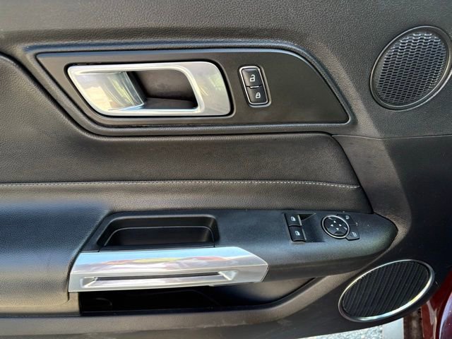 Used 2018 Ford Mustang Premium image 10