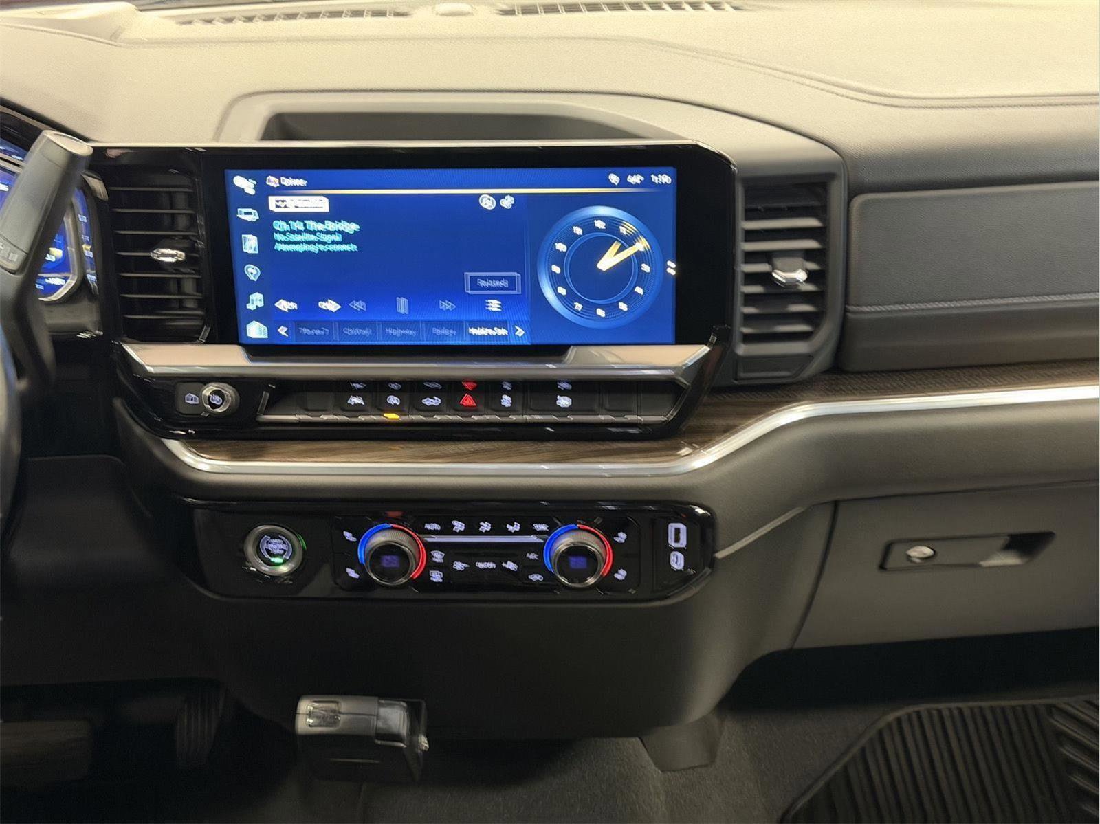 Certified 2022 Chevrolet Silverado 1500 RST image 30