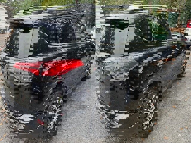 Used 2017 Toyota RAV4 LE image 4