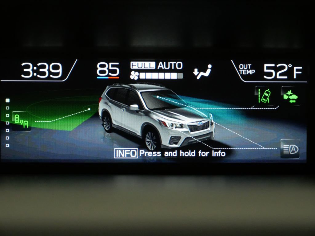 Used 2023 Subaru Forester Premium AWD/4WD image 22