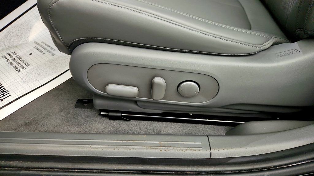 Used 2025 Hyundai Ioniq 5 SEL image 11