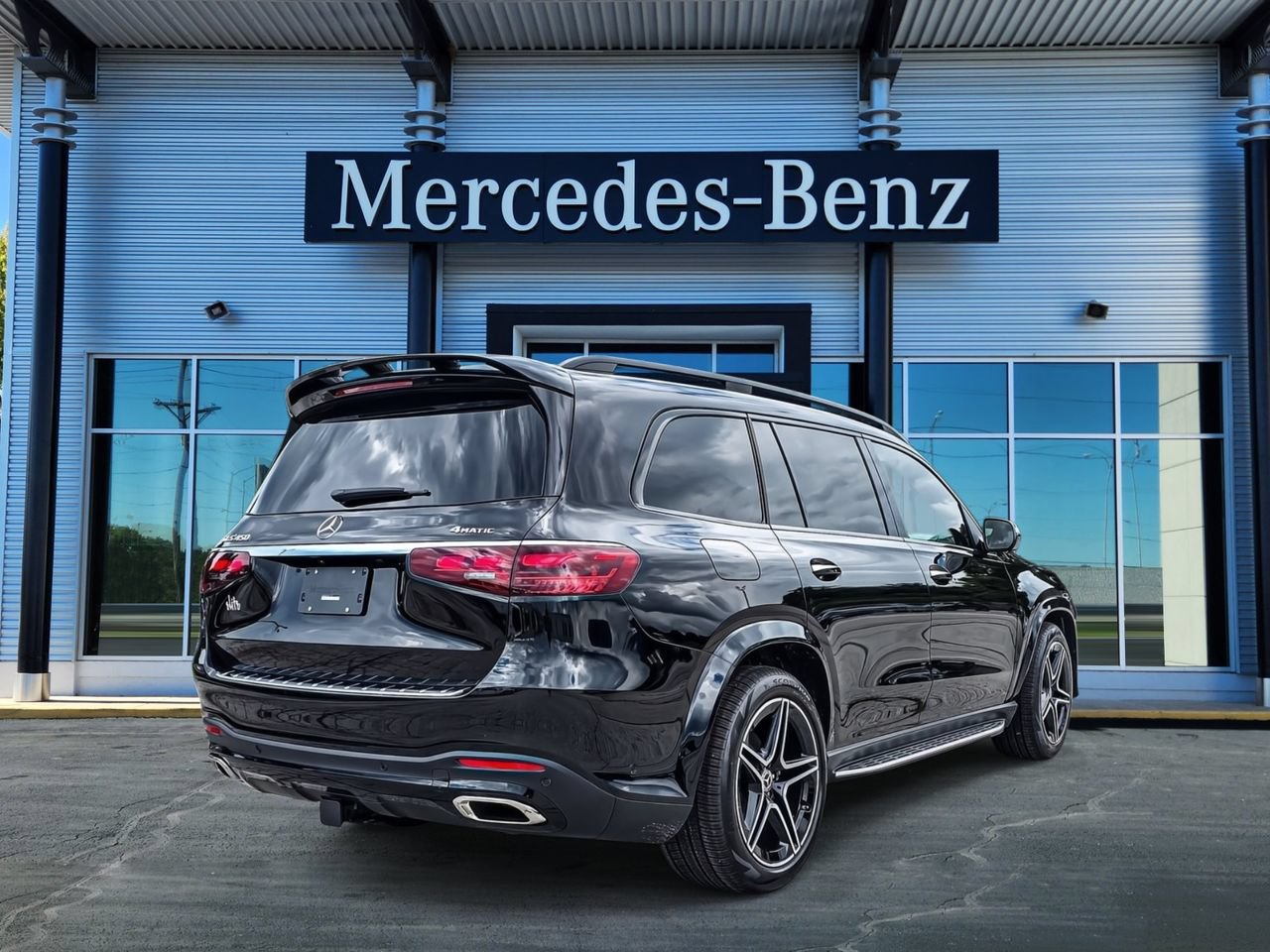 New 2026 Mercedes-Benz GLS 450 4MATIC image 6