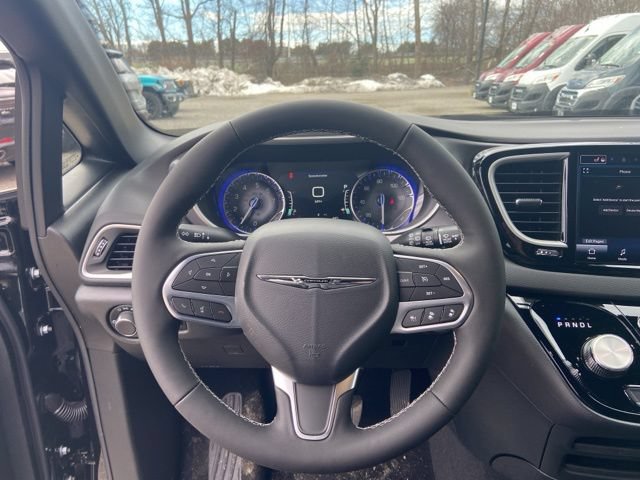 New 2026 Chrysler Voyager LX FWD image 15