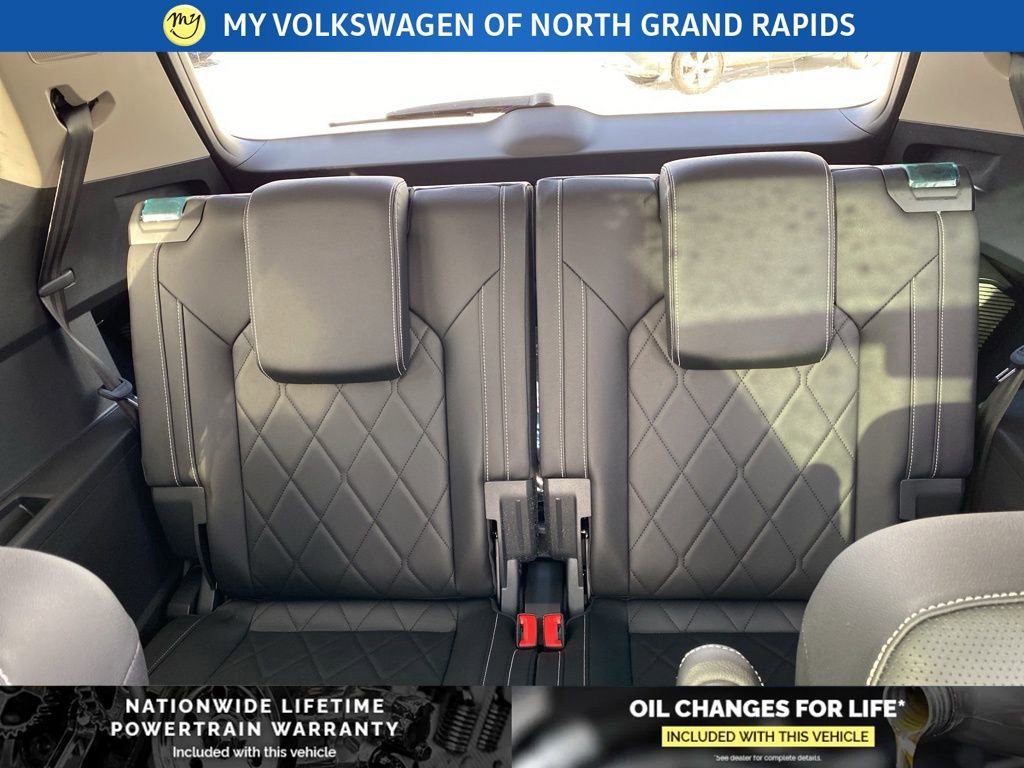 New 2026 Volkswagen Atlas SEL Premium R-Line image 23