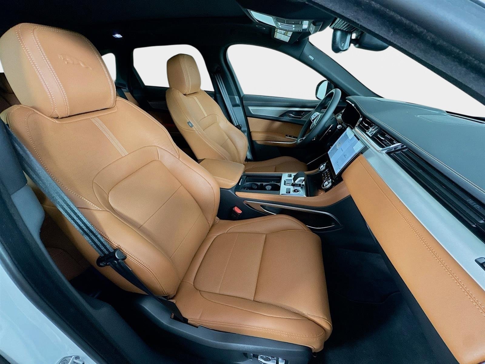 New 2026 Jaguar F-PACE R-Dynamic S AWD/4WD image 30