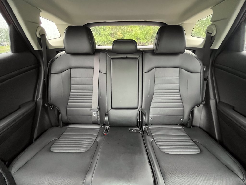 Used 2025 Kia Sportage SX FWD image 29