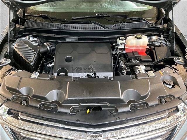 Used 2023 Chevrolet Traverse LT FWD image 11