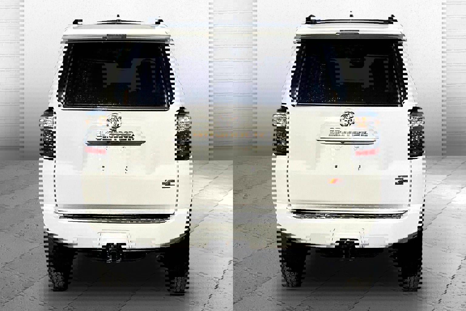 Used 2023 Toyota 4Runner 40th Anniversary SE image 3