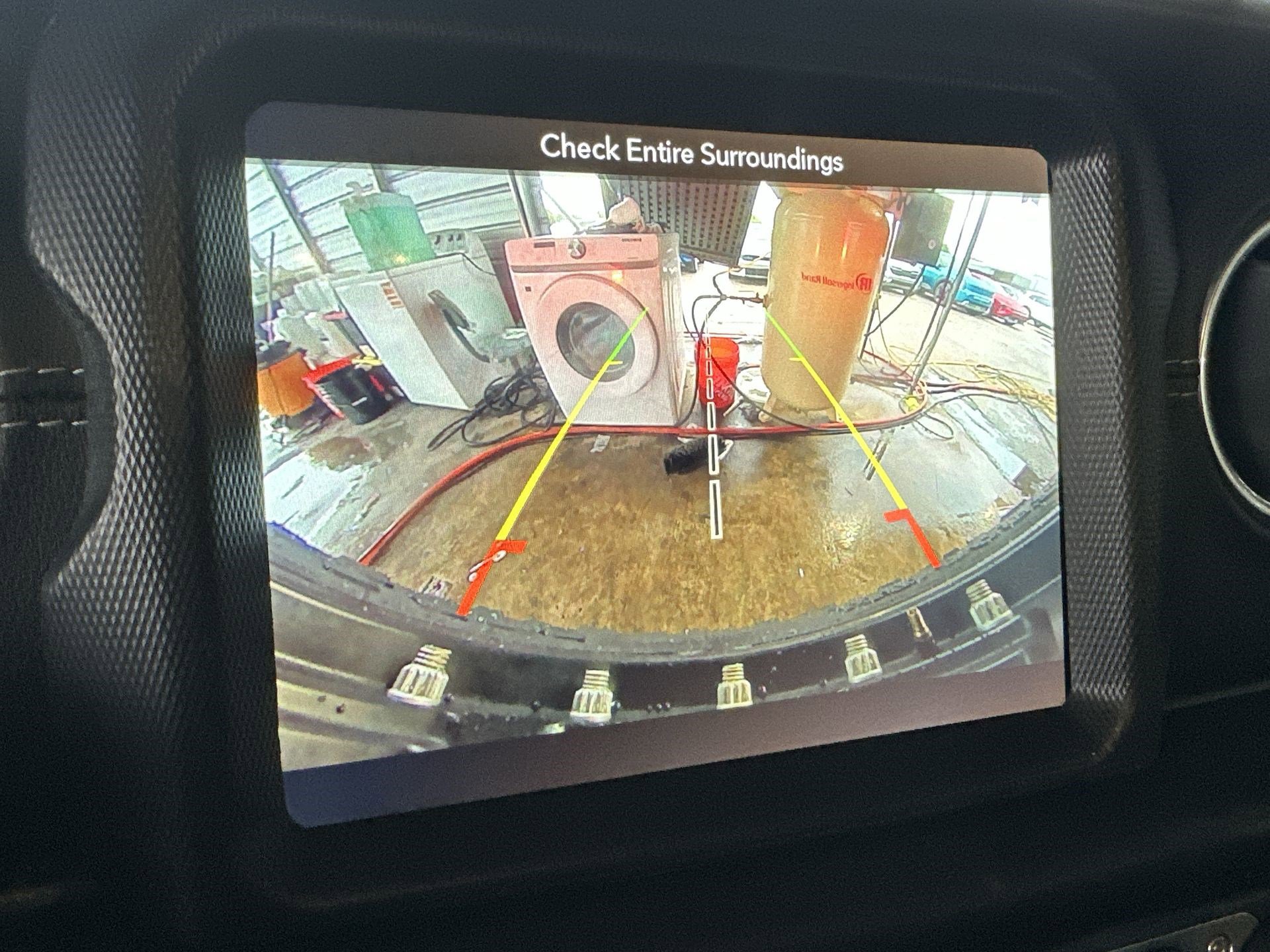 Used 2019 Jeep Wrangler Unlimited Sahara w/ Uconnect 4C Nav & Sound Group image 25