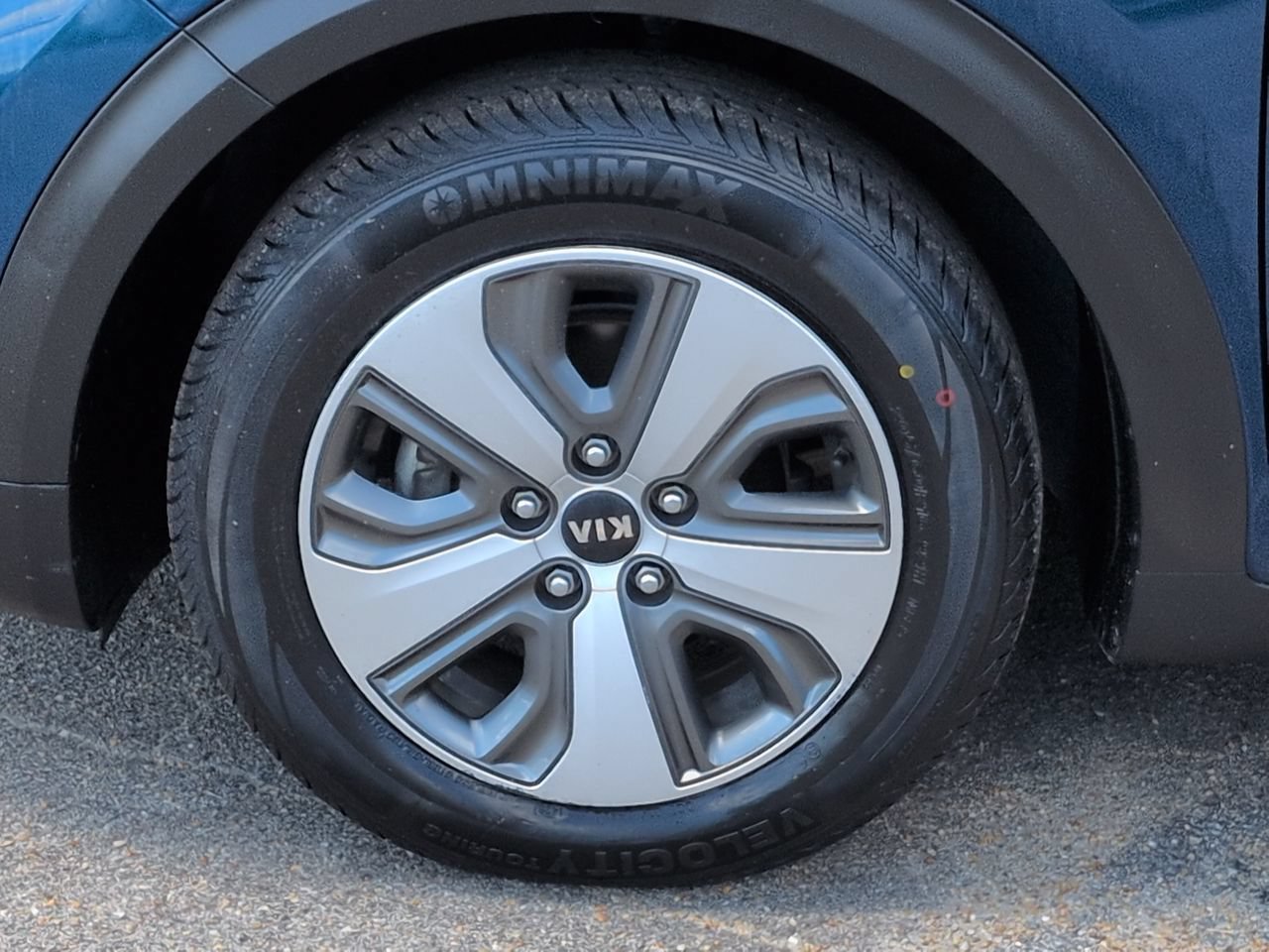 Used 2020 Kia Niro LX FWD image 11