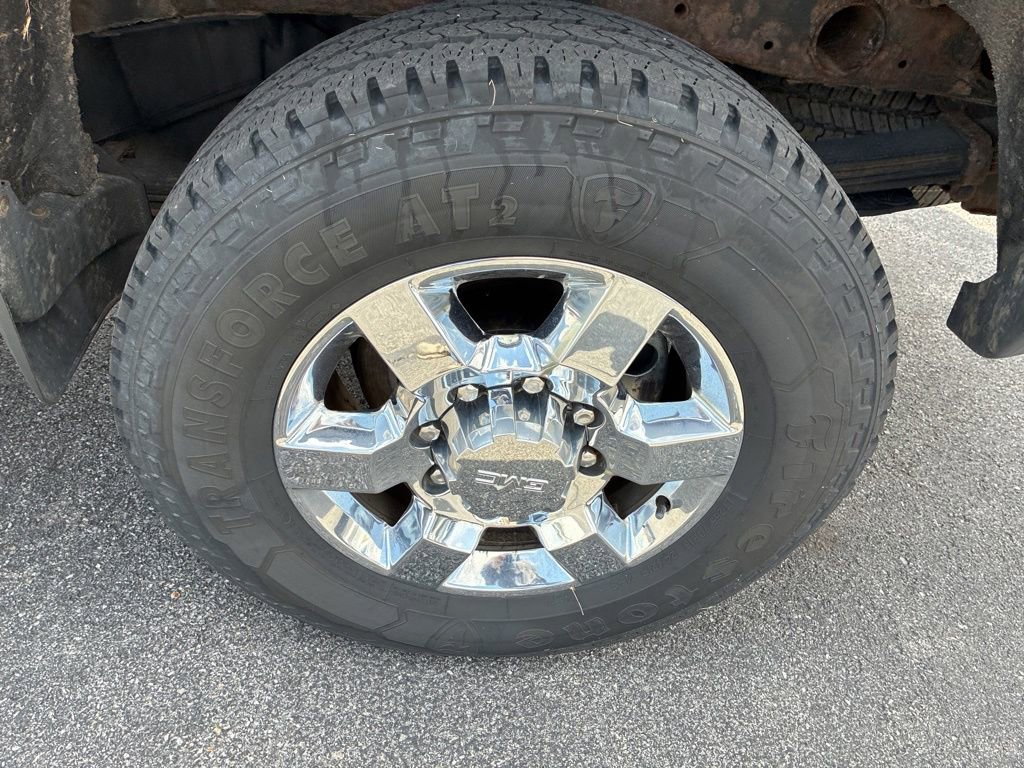 Used 2018 GMC Sierra 2500 SLE w/ HD SLE Preferred Plus Package AWD/4WD image 11