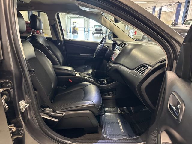 Used 2016 Dodge Journey Crossroad w/ Popular Equipment Group AWD/4WD image 21