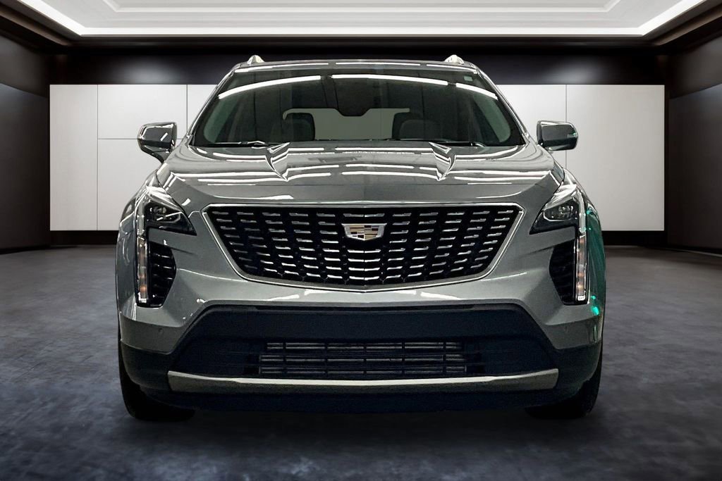 Used 2023 Cadillac XT4 Premium Luxury AWD/4WD image 2