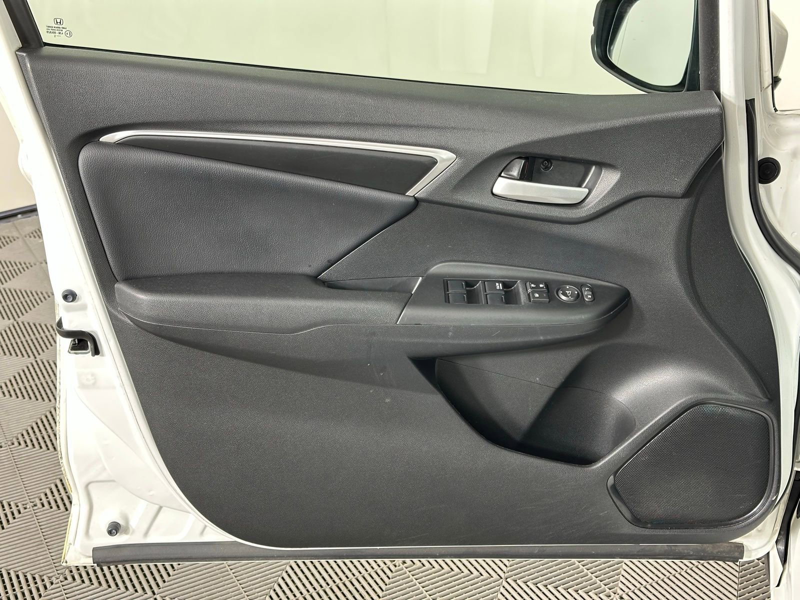 Used 2015 Honda Fit EX-L image 30