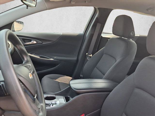 Used 2025 Chevrolet Malibu LT FWD image 16