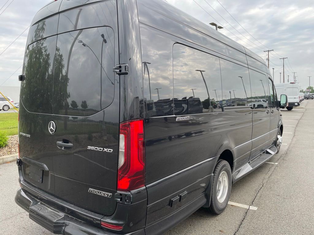 Used 2024 Mercedes-Benz Sprinter 3500 image 7